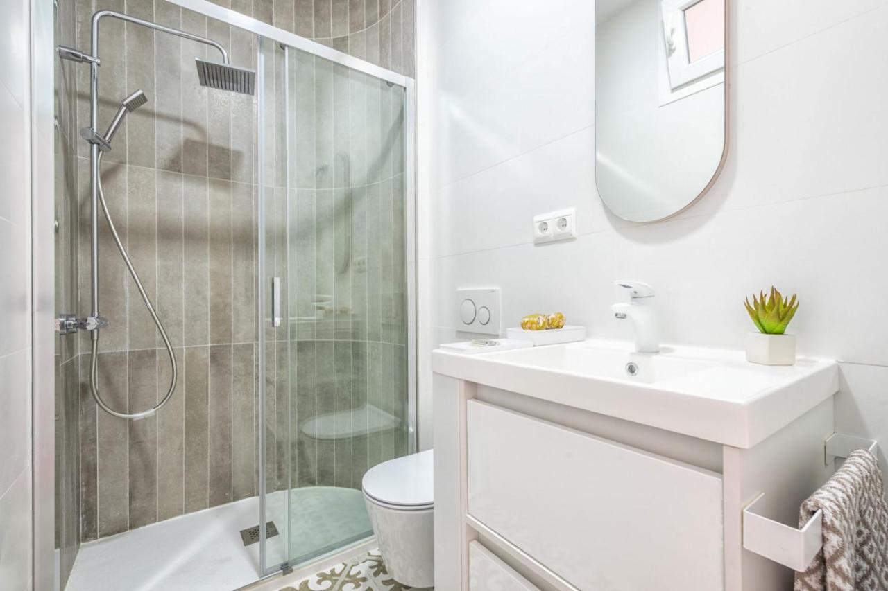 Pinzon Apartment In Malaga By Solaga Holiday Homes Málaga Exterior foto